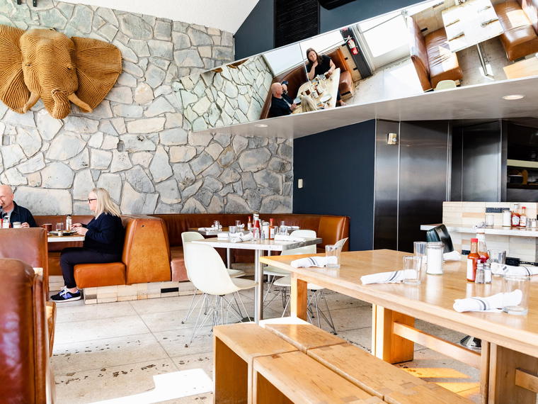Wilma & Frieda's, Palm Springs, United States