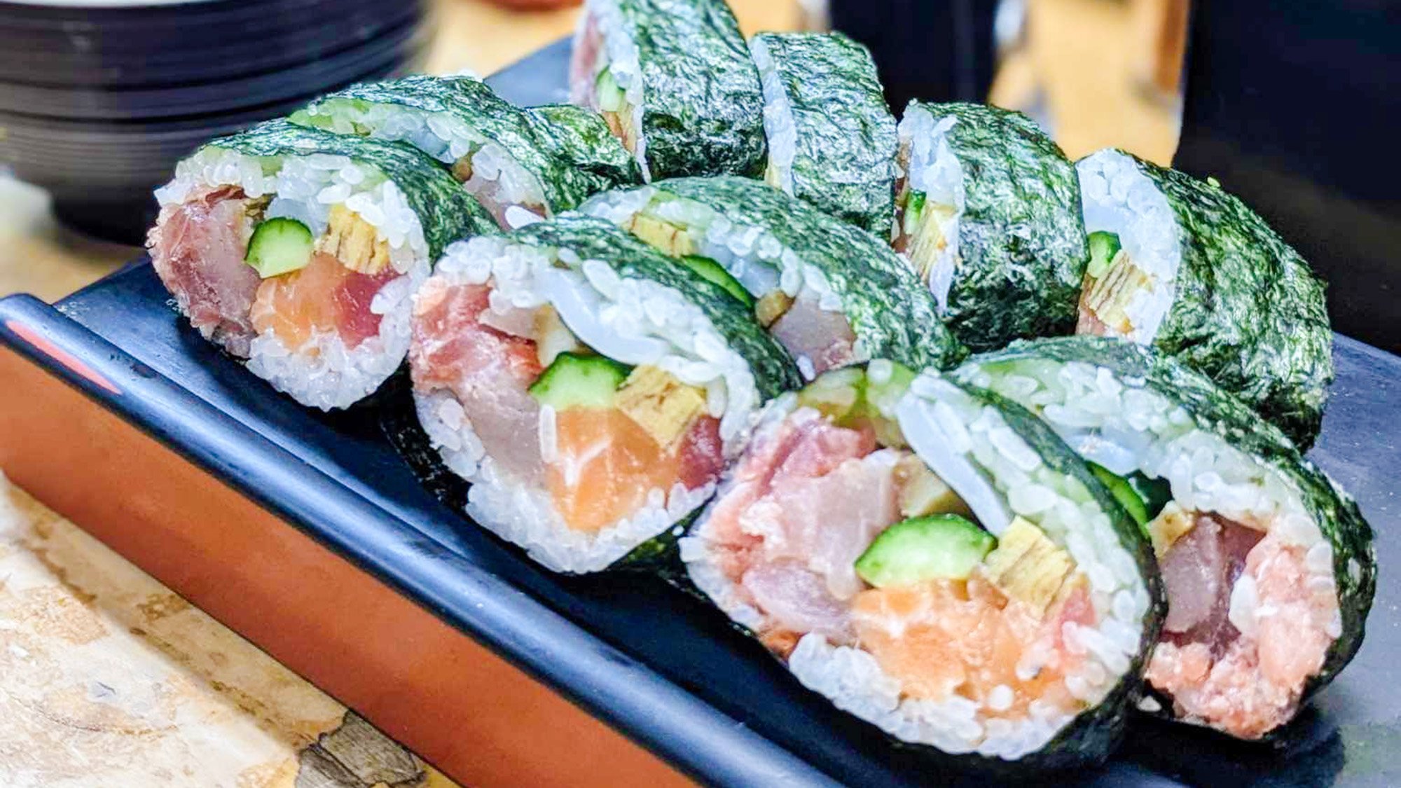 Standing Sushi Bar Shichiko (立ち喰い寿司 七幸), Restaurant in Takamatsu