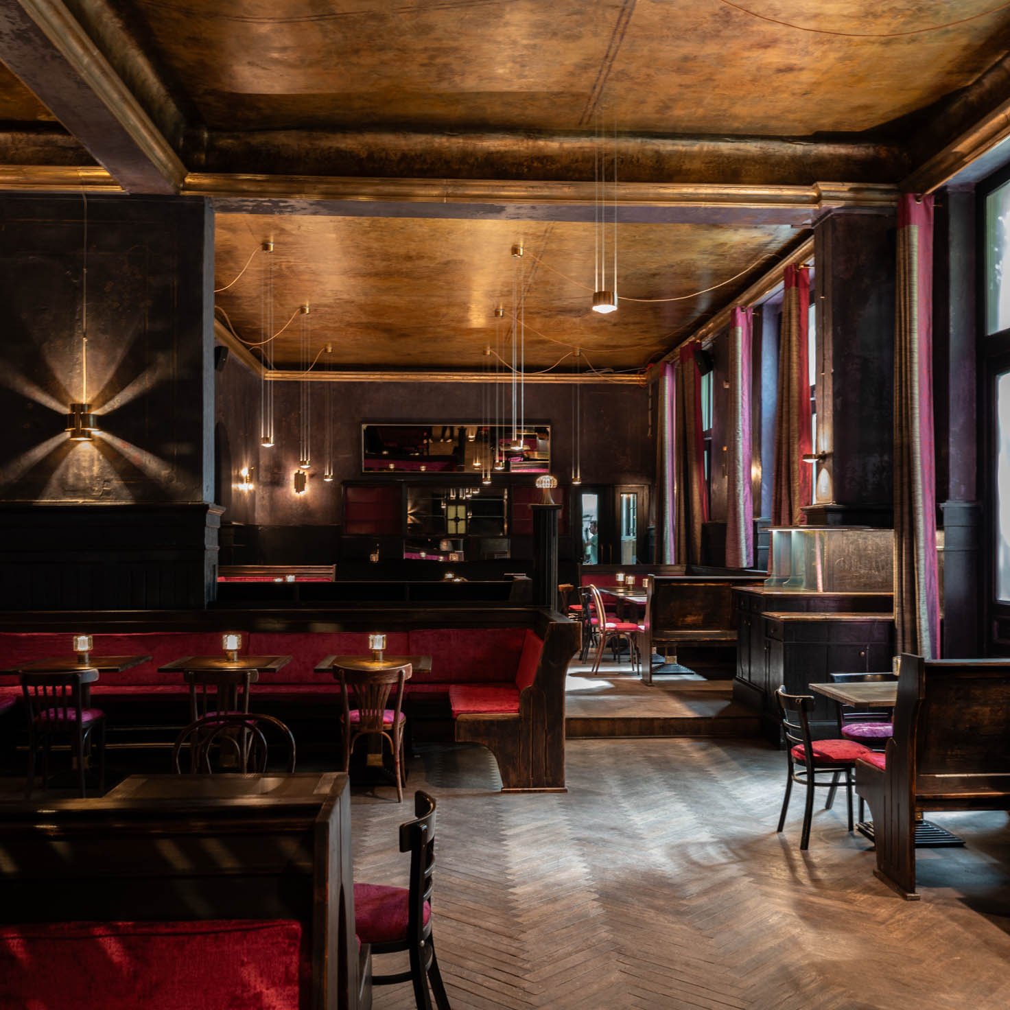 Luna D'Oro restaurant in Berlin, Germany