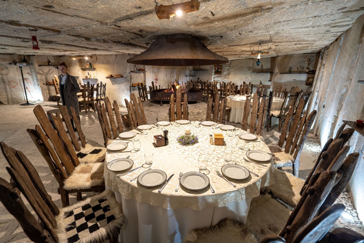 Epoca de Piatră restaurant in Branesti, Moldova