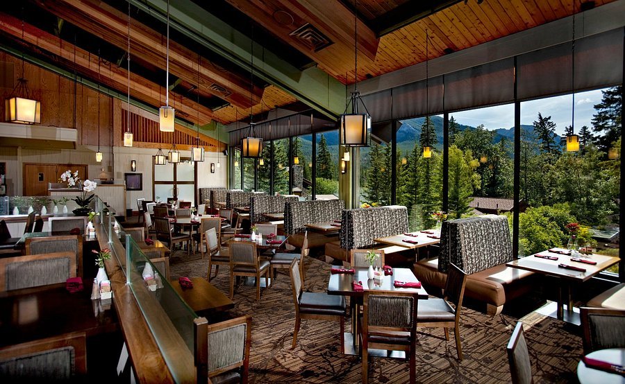 Crave restaurant in Banff