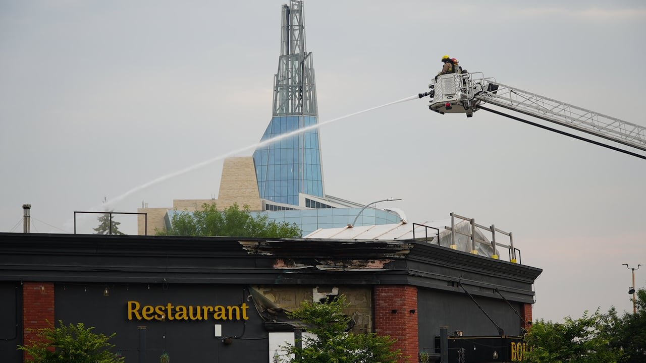 Field & Fire, Restaurant in Winnipeg