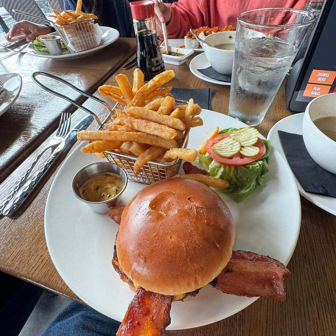 Kona Grill - Tigard restaurant in Tigard, United States