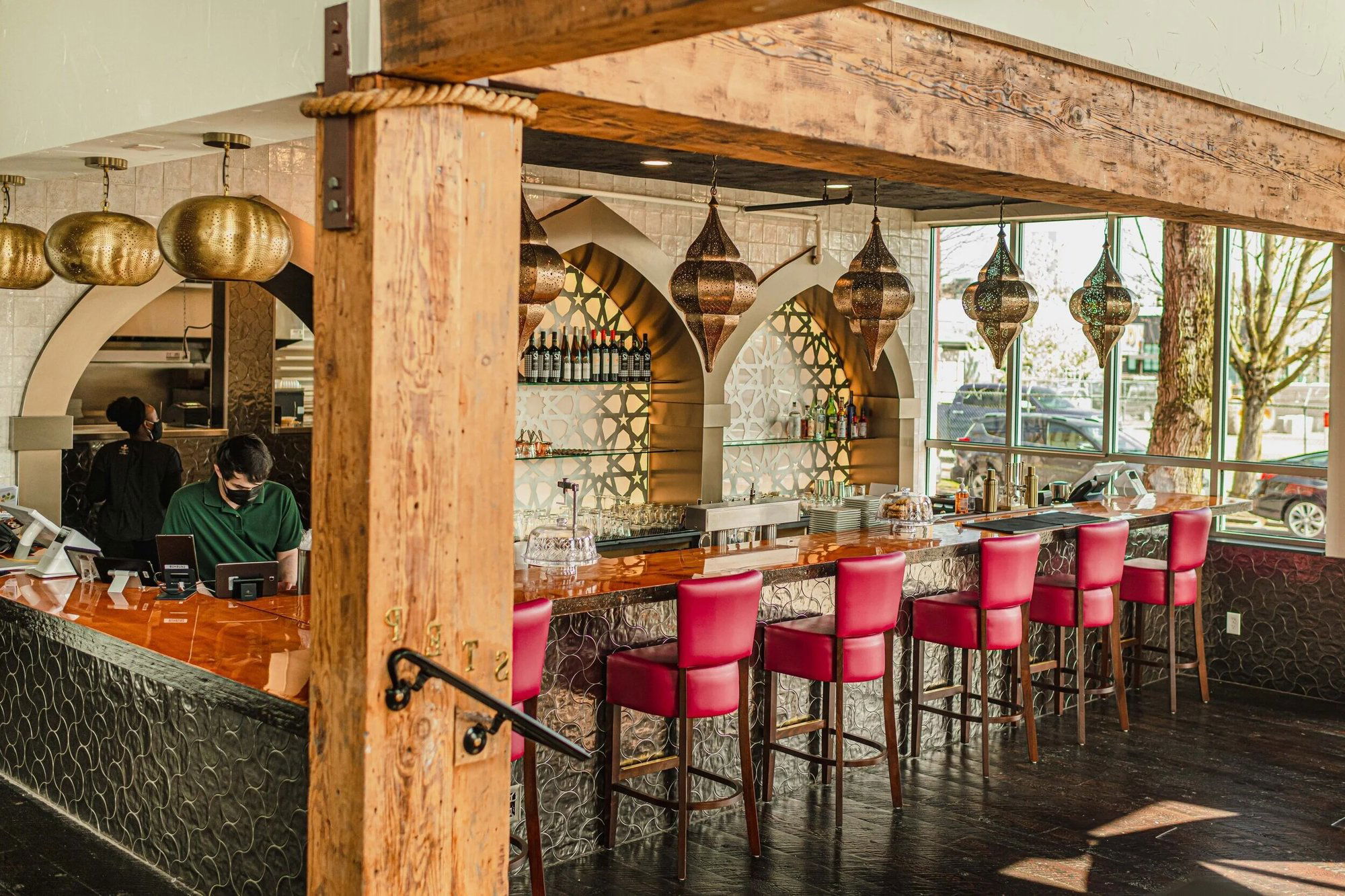 Nicholas Restaurant, Restaurant in Portland