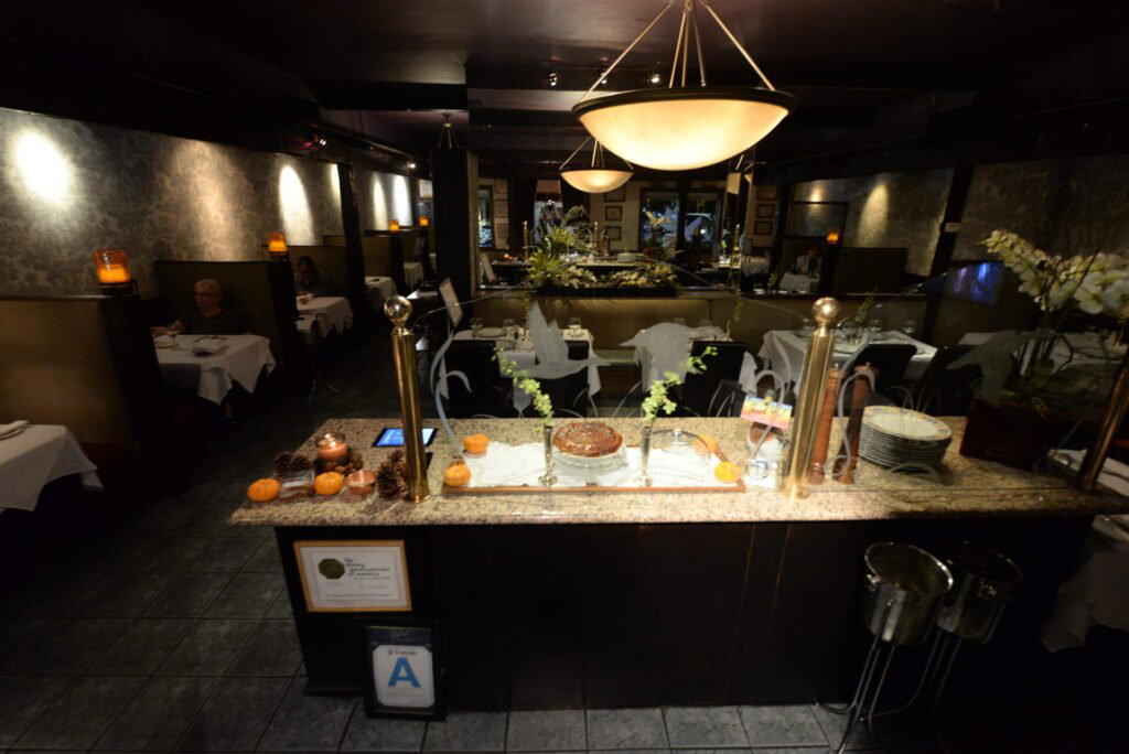 Le Sanglier restaurant in Tarzana, United States