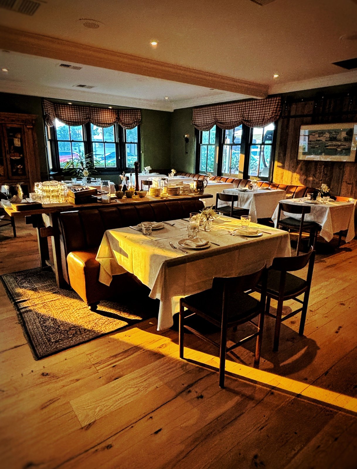 Nella Kitchen & Bar
