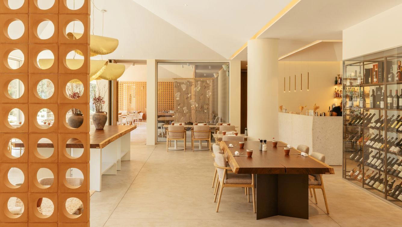 ŌRA restaurant in Comporta