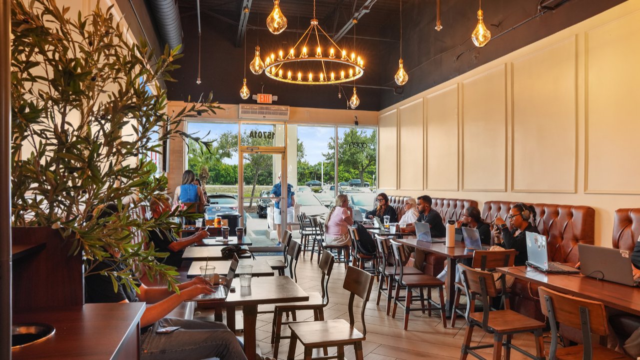 LB Eatery & Wine, Pembroke Pines, United States