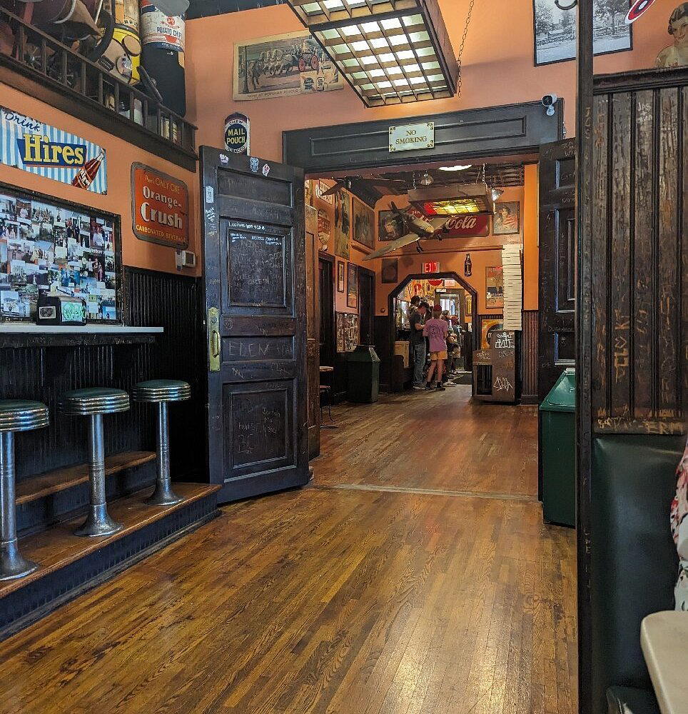 Yesterdog restaurant in Grand Rapids, United States