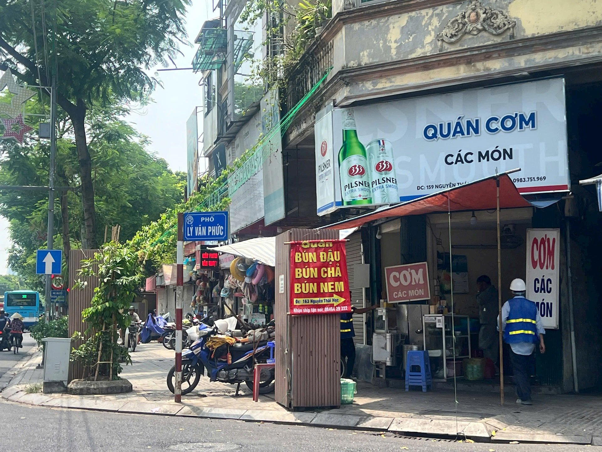 P. Lý Văn Phức restaurant in Hanoi, Vietnam