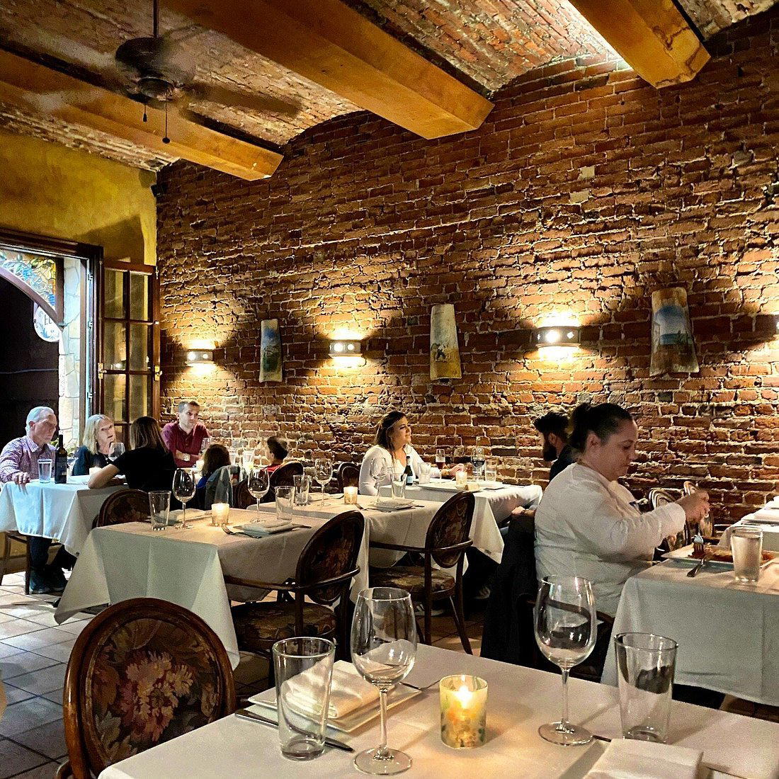 Euno restaurant in Boston, United States