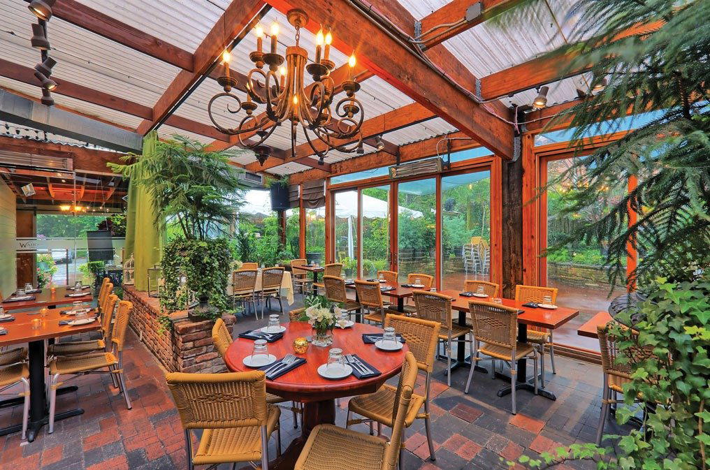 Wahoo Grill restaurant in Decatur, United States