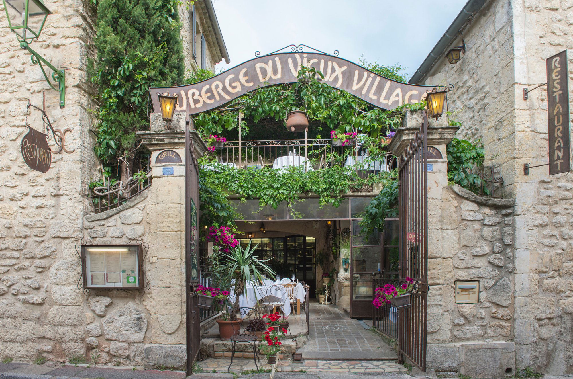 Auberge du Vieux Village, Restaurant in Mallemort