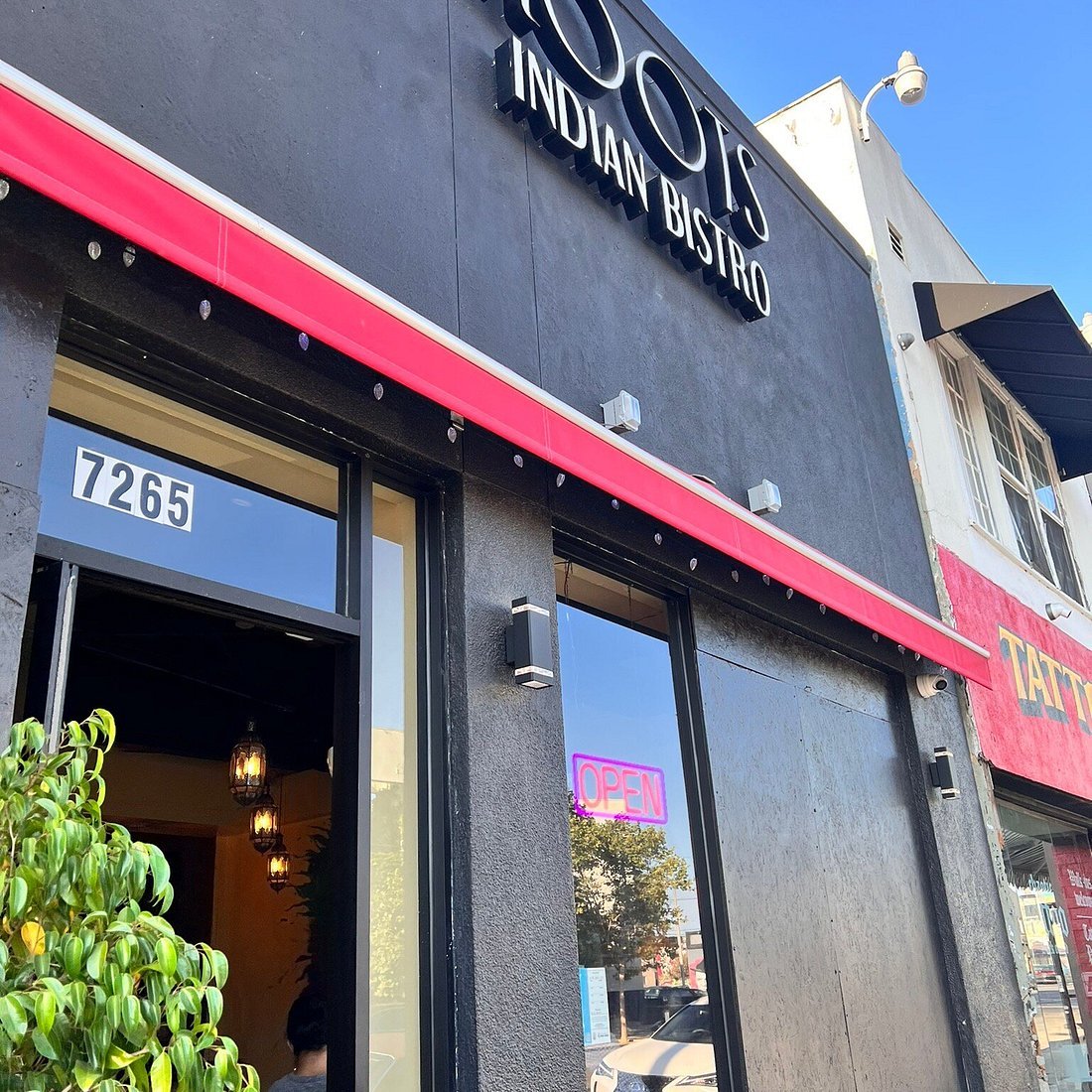 Roots Indian Bistro restaurant in Los Angeles, United States