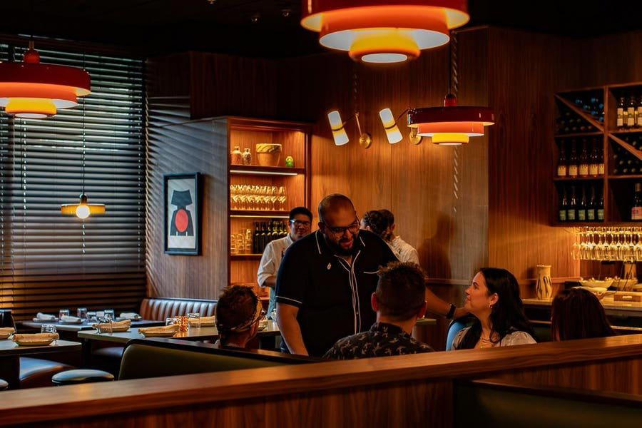 Mano a Mano restaurant in Chicago, United States