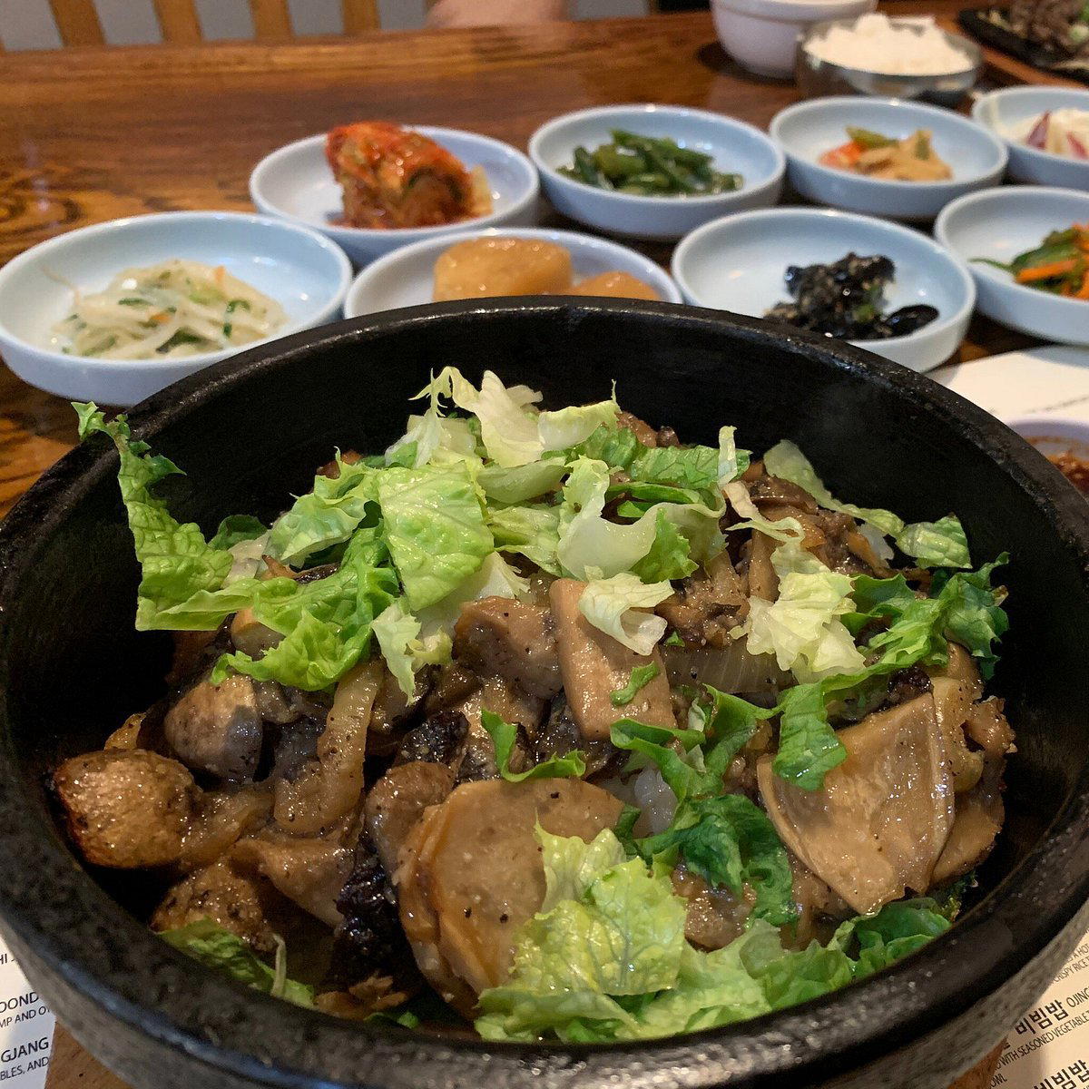 Stone Bowl House ì´ìì  ì¤í¤ ë³¼ íì°ì¤ restaurant in Doraville, United States