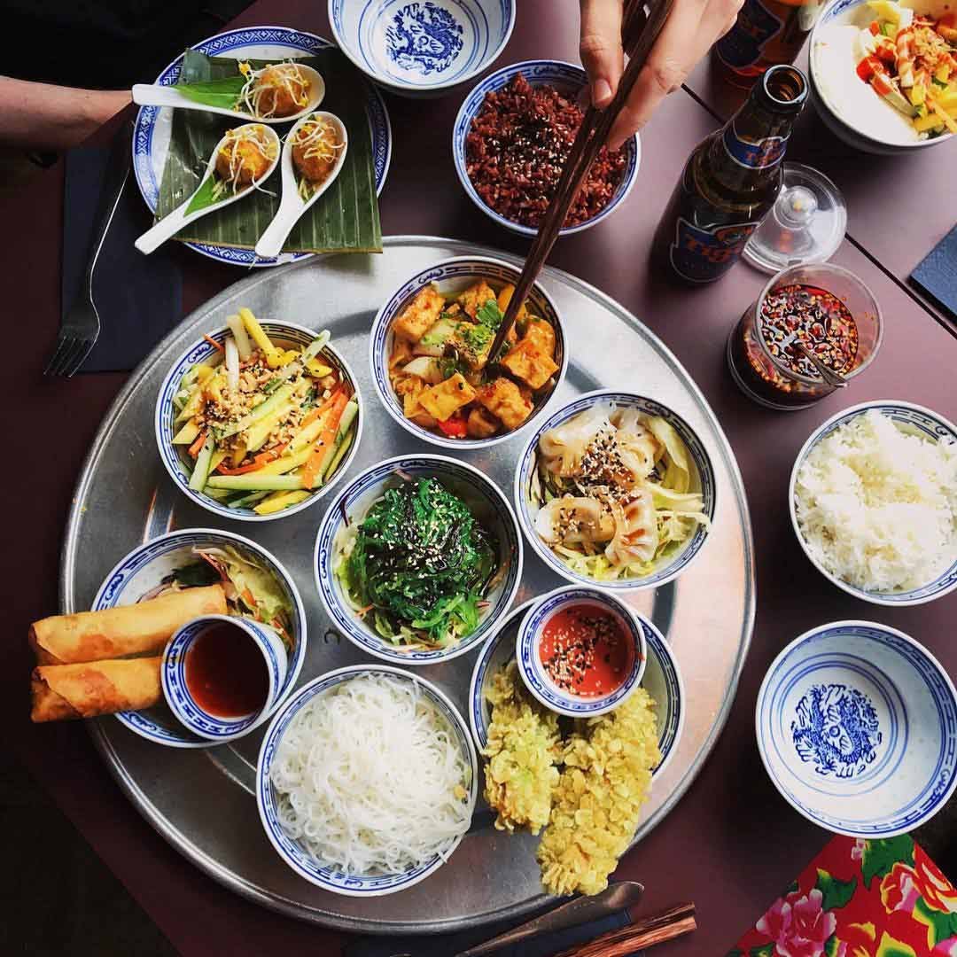 1990 Vegan Living restaurant in Berlin, Germany