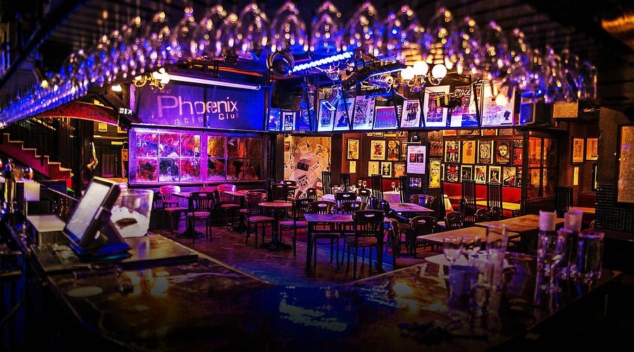 Phoenix Arts Club, Restaurant in London