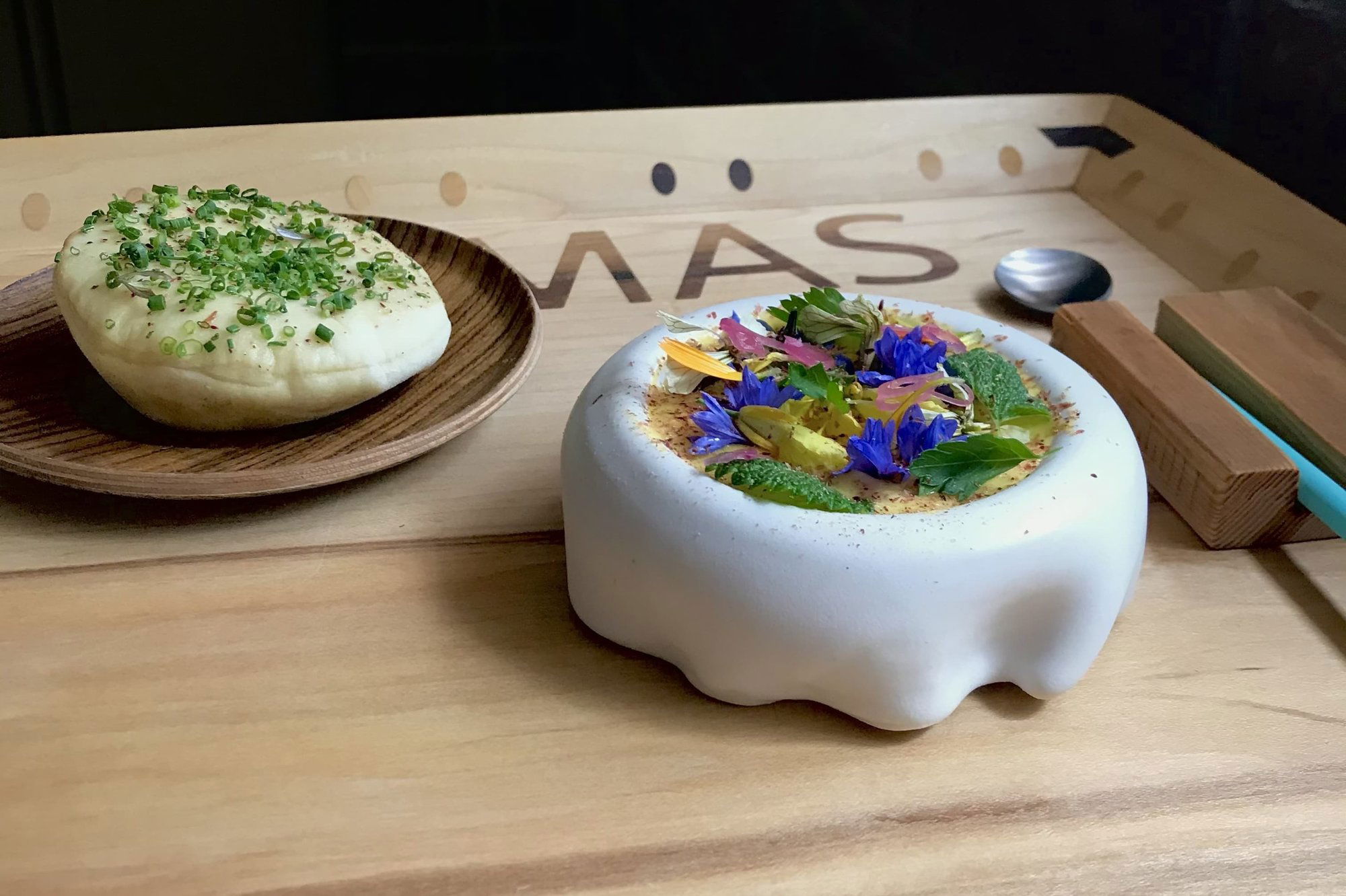 MÄS, Restaurant in Ashland