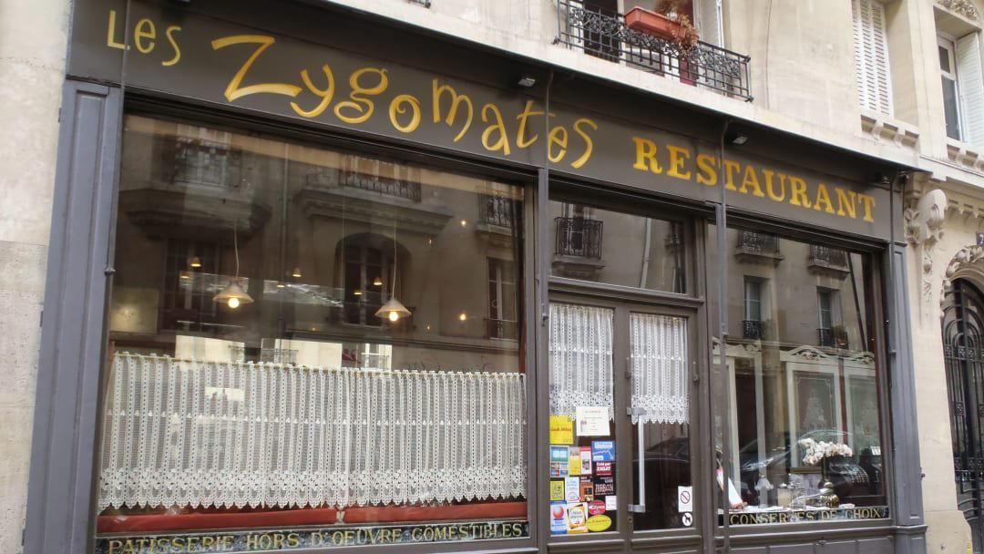 Les Zygomates restaurant in Paris, France