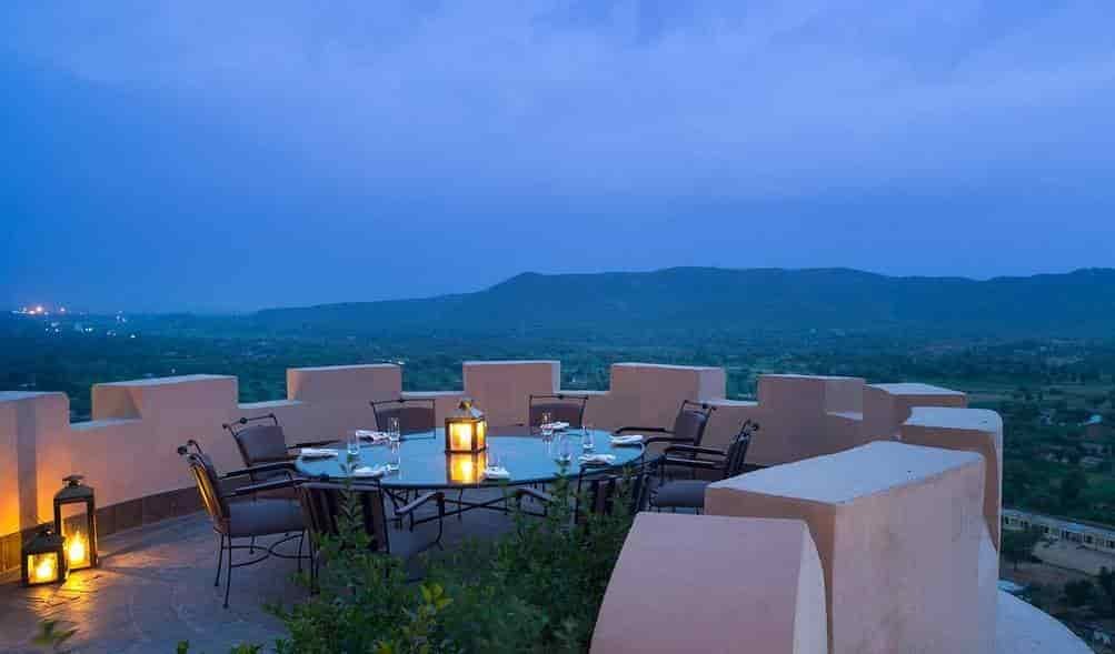Nazaara, Restaurant in Manoharpur
