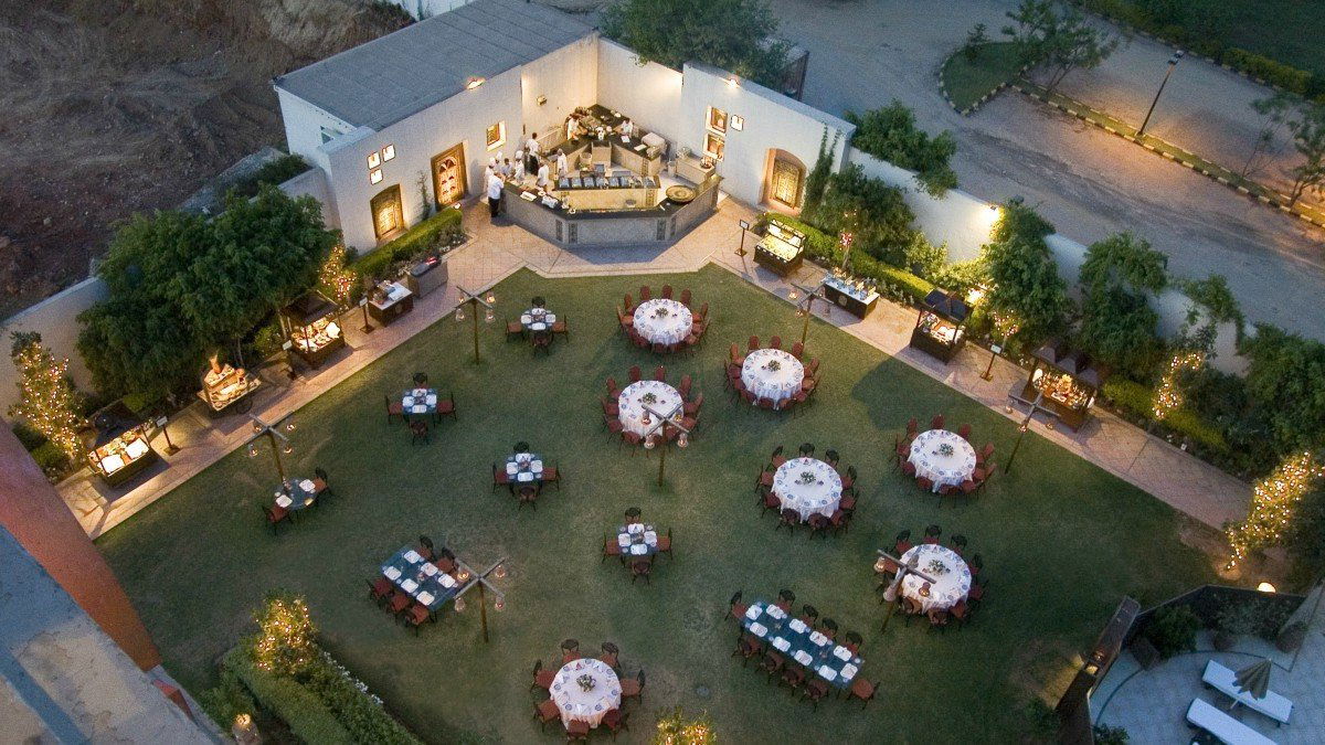Baradari, Restaurant in Islamabad