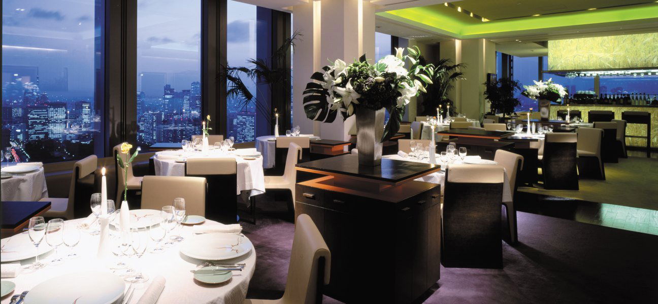 Sens & Saveurs, Restaurant in Tokyo