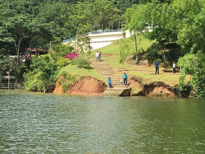 Lago Dos Bocas, Arecibo, Puerto Rico