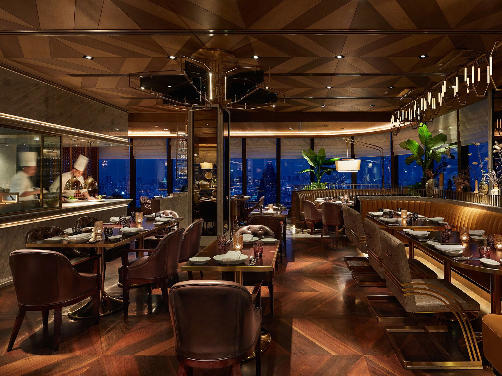 Penthouse Bar + Grill, Restaurant in Bangkok