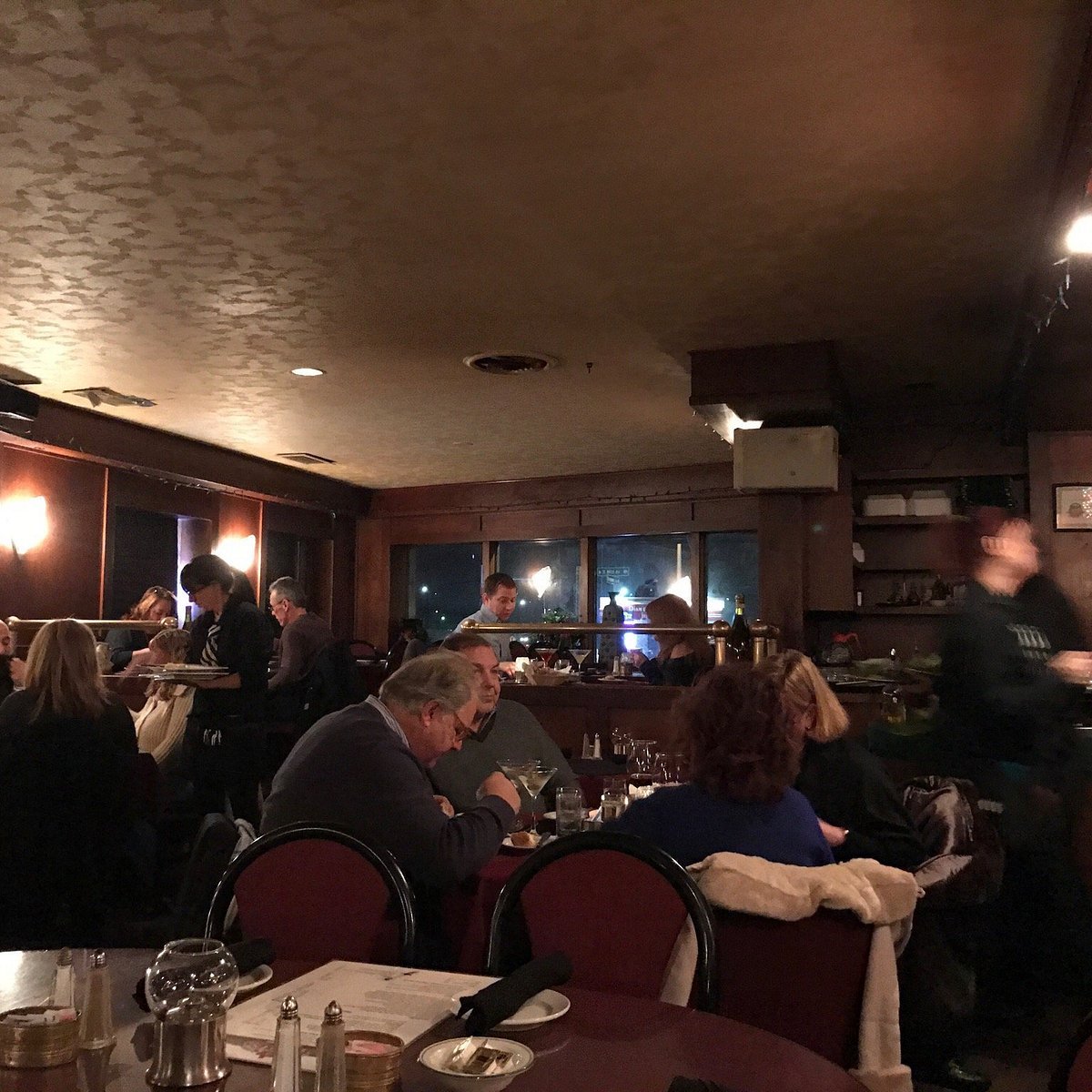 Boodles, Restaurant in Madison Heights