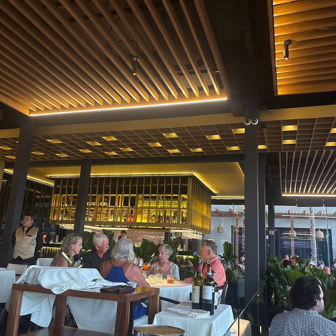 Cenacolo Plaza La Isla, Restaurant in Cancún