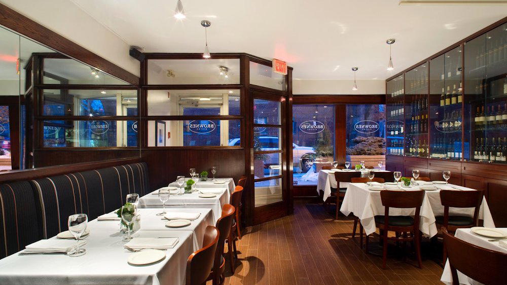 Brownes Bistro restaurant in Toronto, Canada