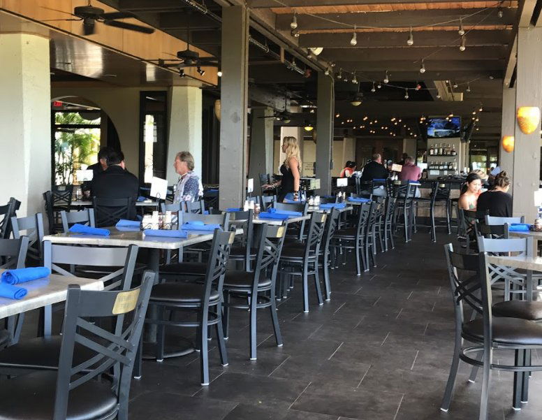 Manoli's Pizza Company, Restaurant in Kihei