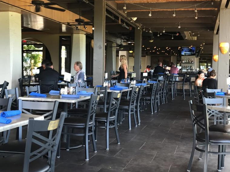 Manoli's Pizza Company, Kihei, United States