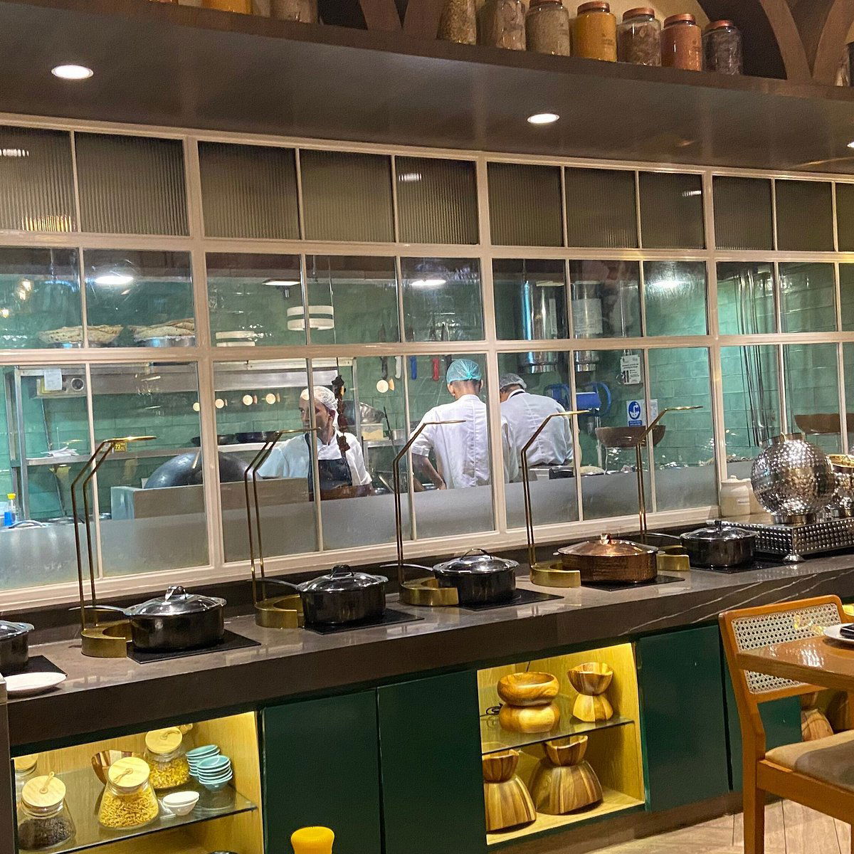 Copper Chimney Cyber Hub- Gurugram, Restaurant in Gurgaon