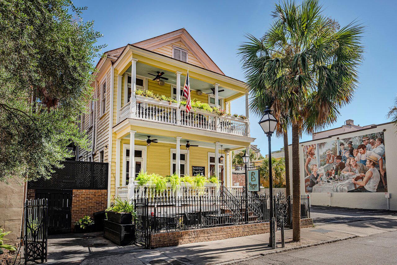 Poogan's Porch restaurant in Charleston, United States
