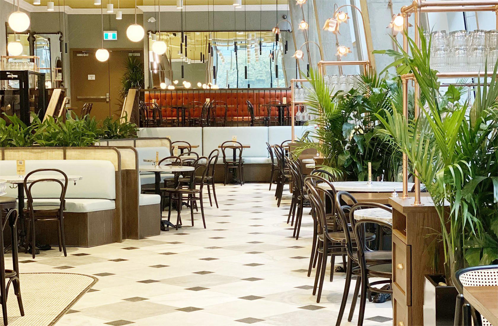 Linh Café restaurant in Vancouver, Canada