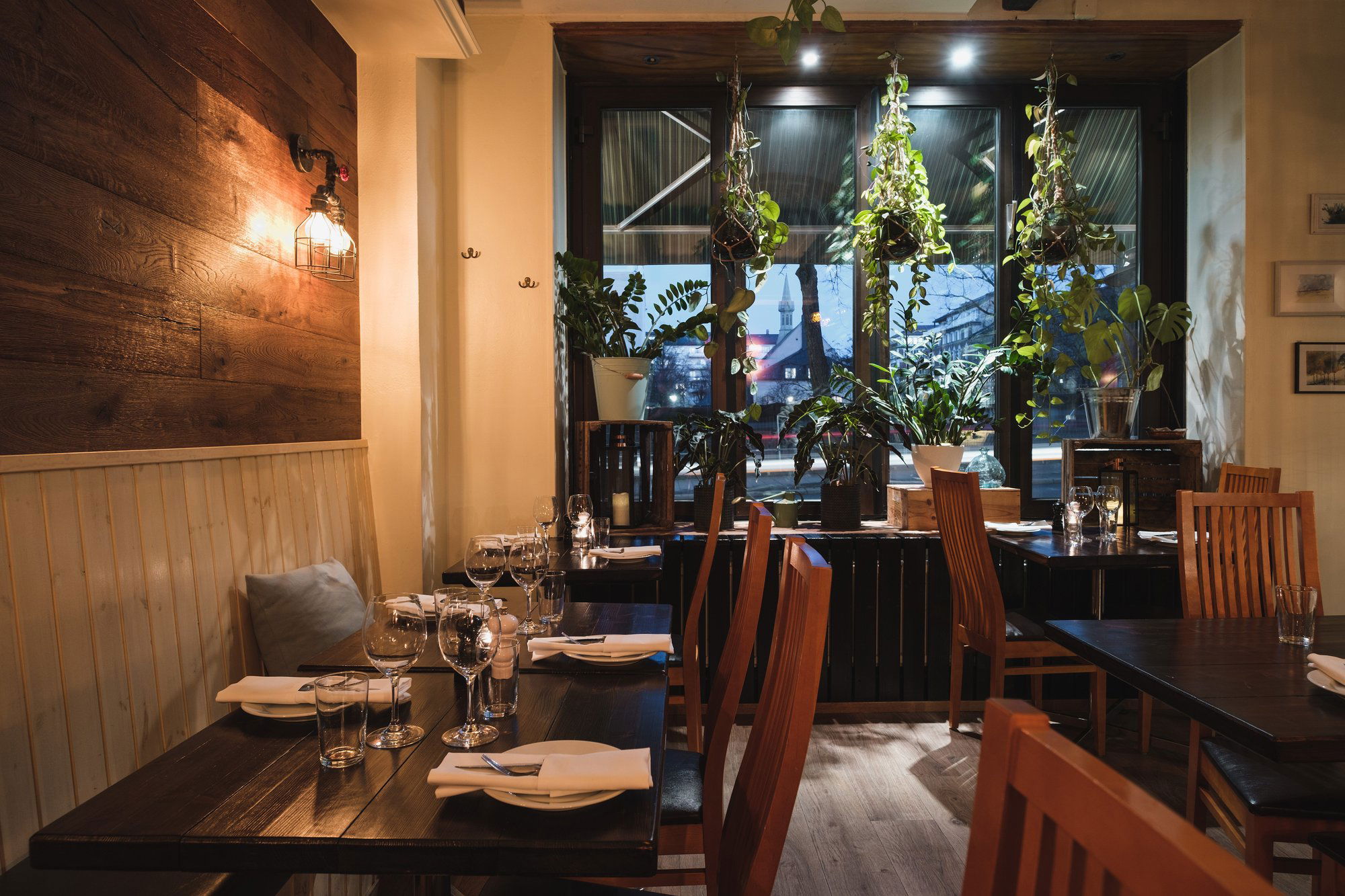 Restaurang Kryp In Södermalm, Restaurant in Stockholm