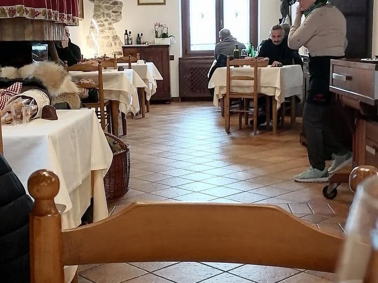 Da Catine, Aonedis Di Qua, Italy