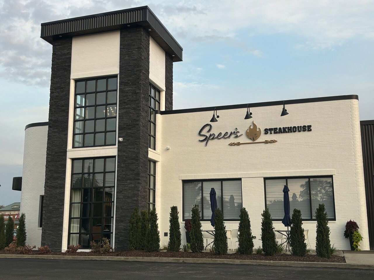 Speers Steakhouse, Restaurant in Mars