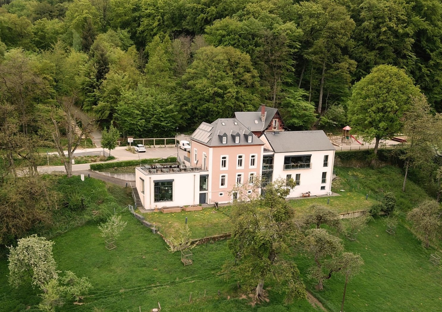 Becher Gare, Bech, Luxembourg