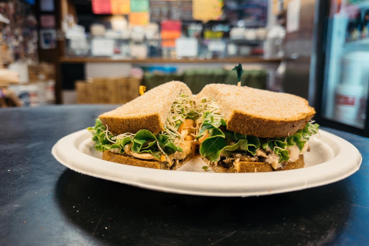 Andy's Sandwiches & Smoothies restaurant in Honolulu, United States