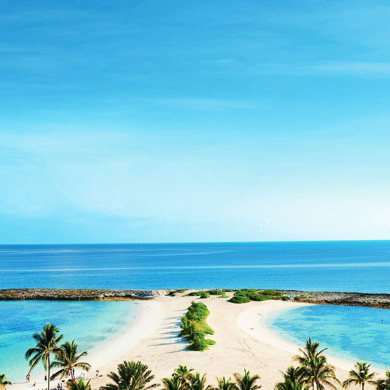 Sunset Point, Restaurant in Nassau