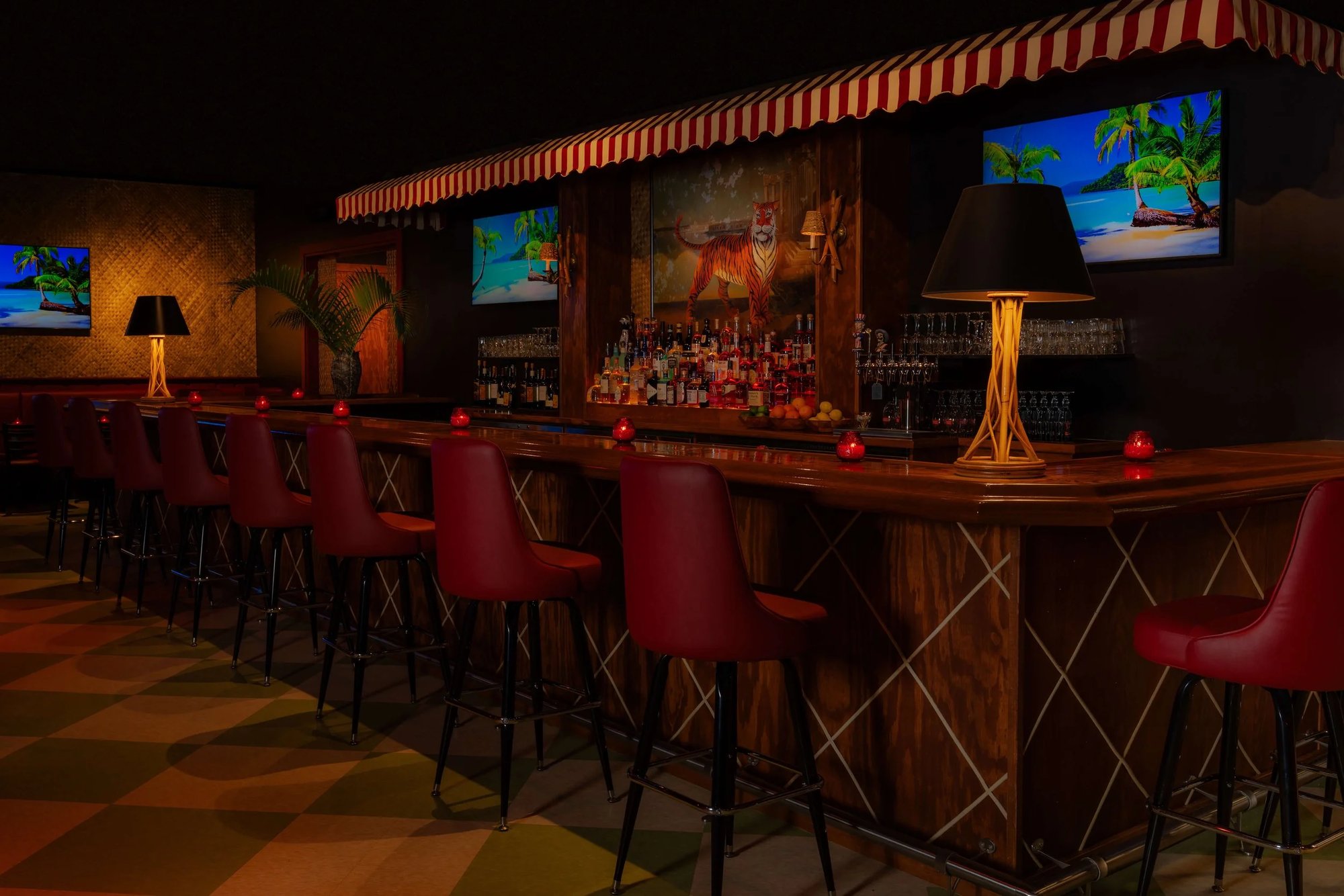 Mr. B's Tavern, Restaurant in West Palm Beach