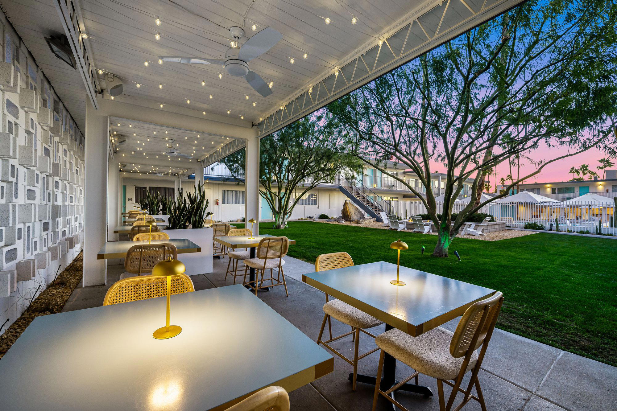 Lost Property Restaurant Palm Springs restaurant in Palm Springs, United States