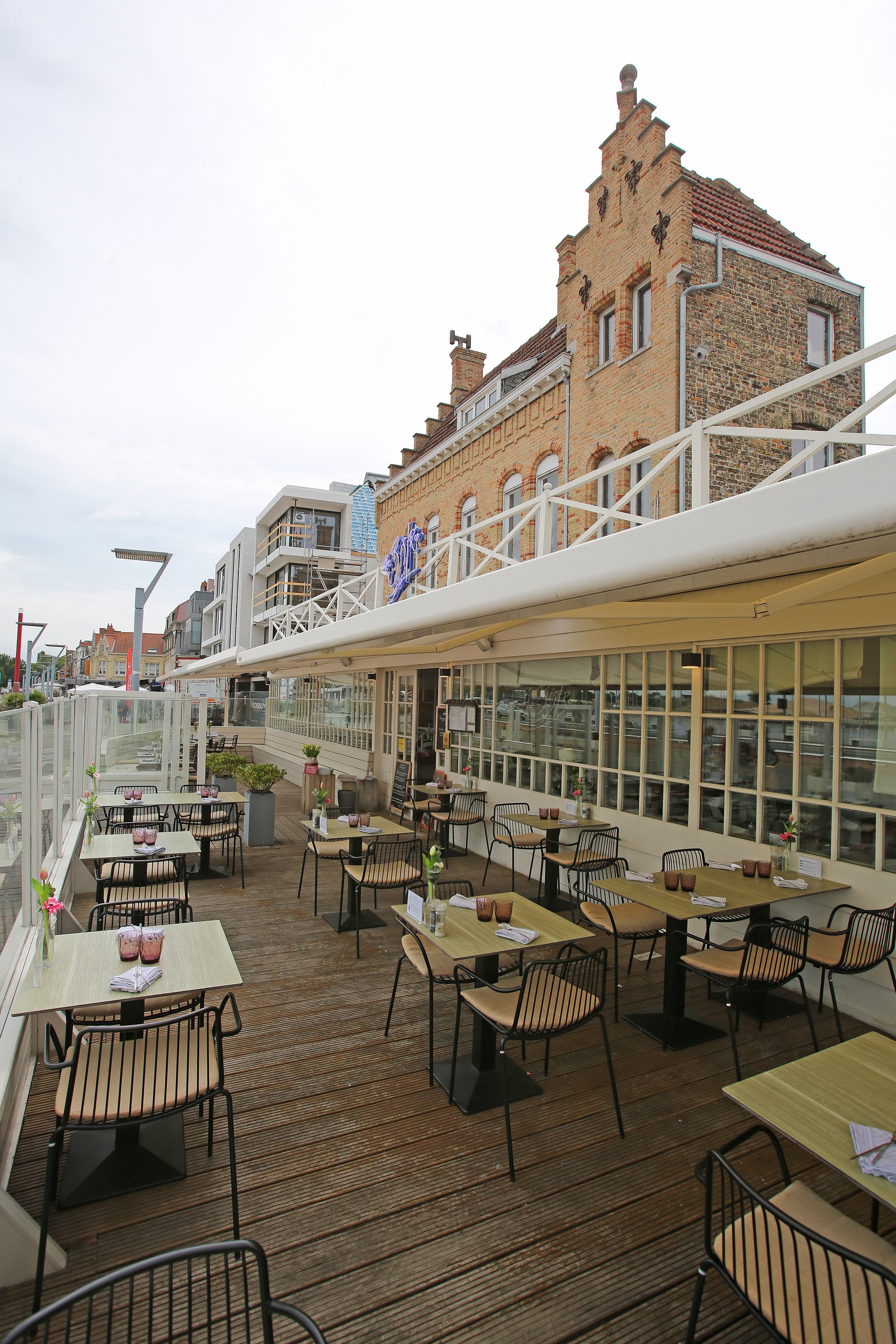 Au Bistro