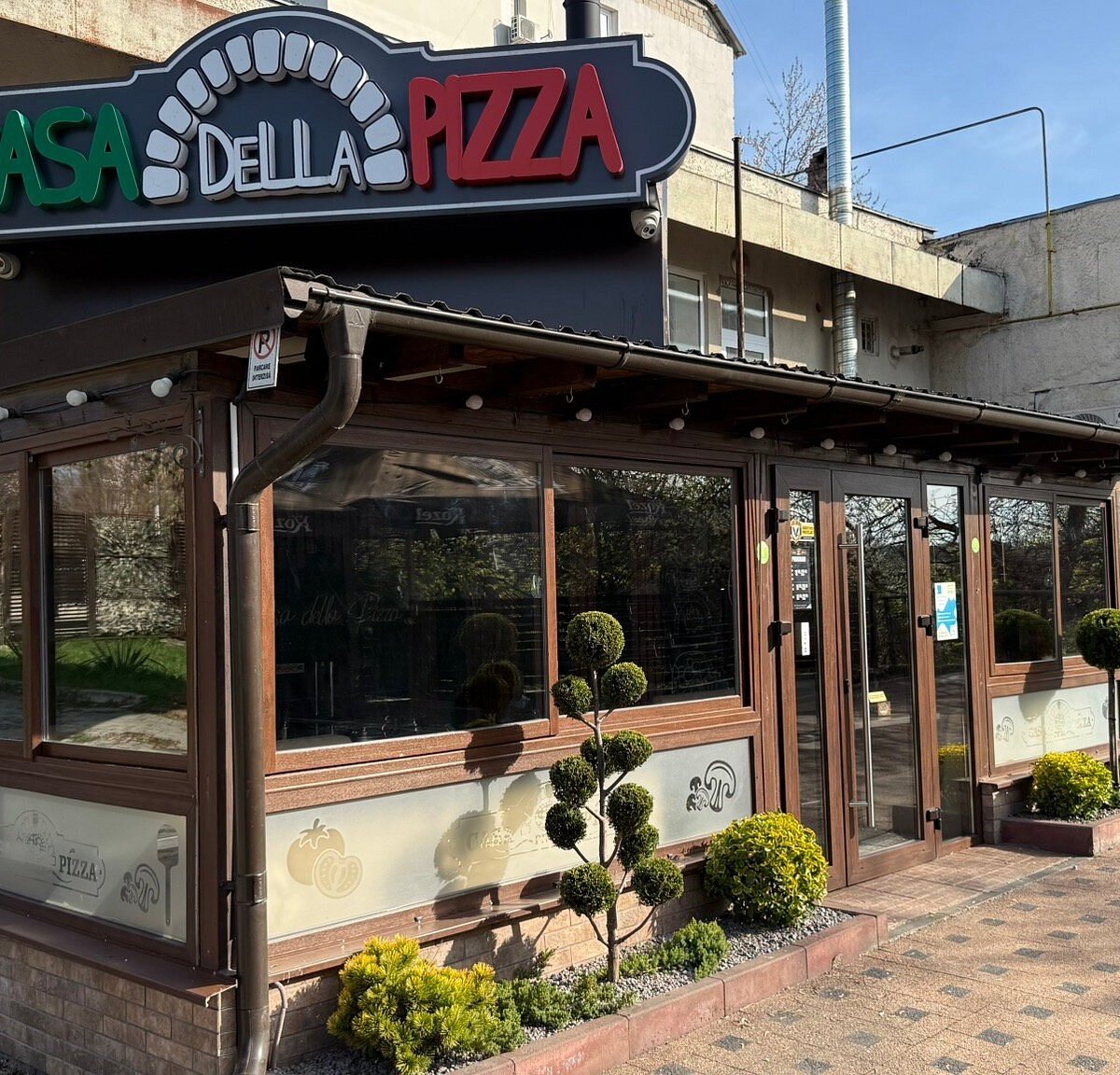 Casa della Pizza restaurant in Ialoveni, Moldova