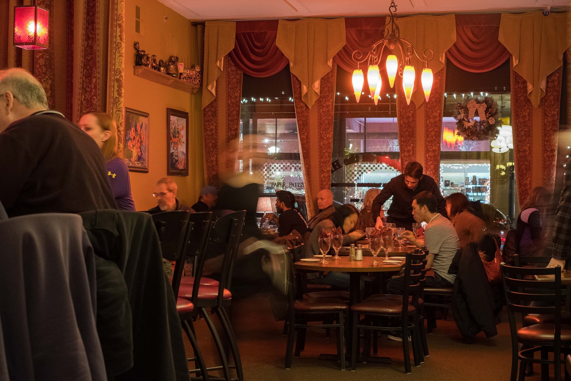 Moscow on the Hill, Restaurant in Saint Paul