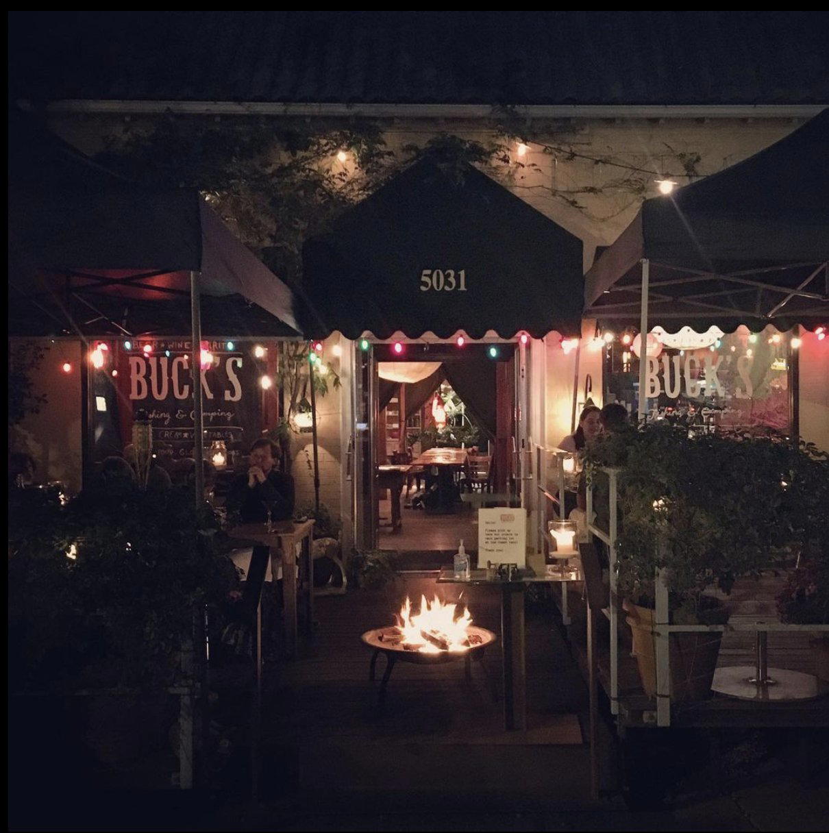 Buck's Fishing & Camping restaurant in Washington DC, United States