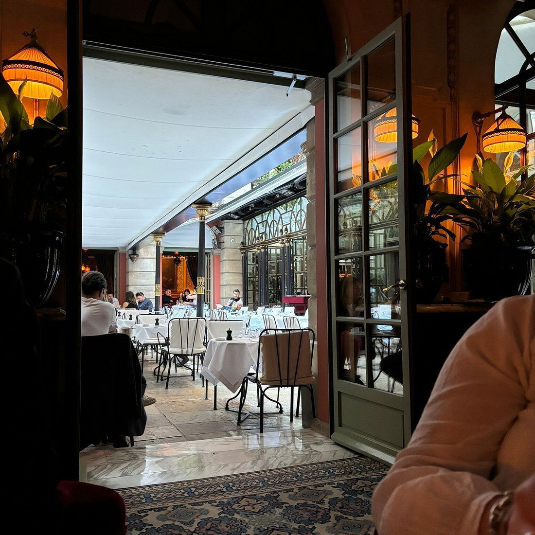 Hôtel Costes Restaurant, Restaurant in Paris
